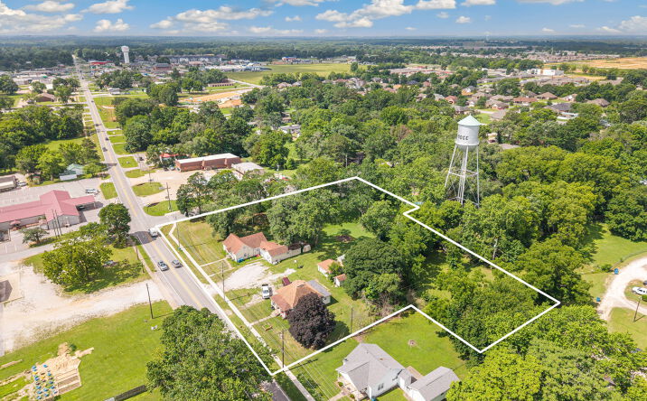 Pictures of Multifamily, Land property located at 955 North Curtis Avenue, Pea Ridge, AR 72751 for sales - image #1