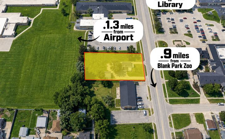 Pictures of Land property located at 5706 SW 9th Street, Des Moines, IA 50315 for sales - image #1