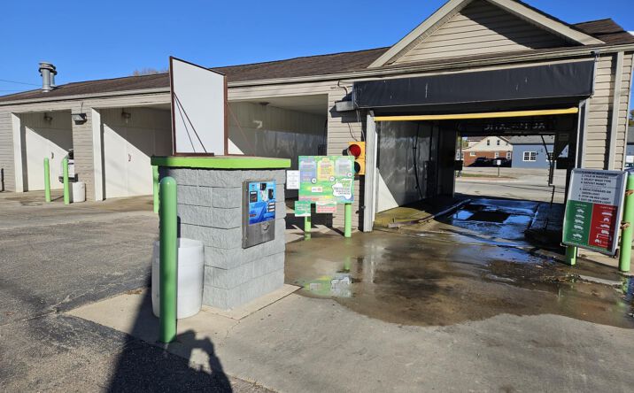 Pictures of Retail, Mixed Use, Special Purpose property located at 19208 HURON RIVER DR, NEW BOSTON, MI 48164 for sales - image #1