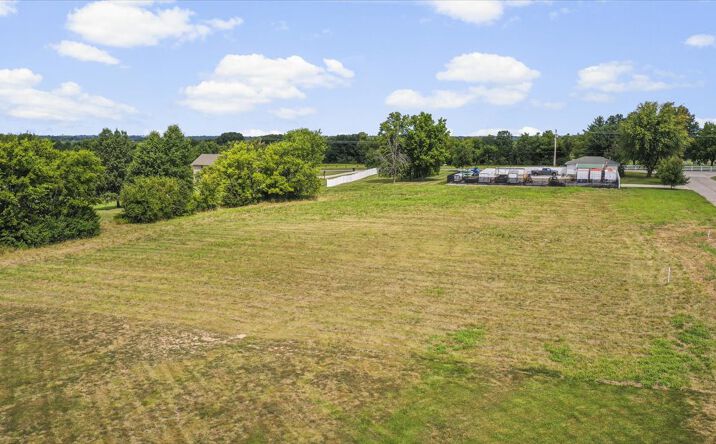 Pictures of Land property located at LOT #1C WIES INDUSTRIAL DR LAKE ST LOUIS MO 63367, LAKE ST LOUIS, MO 63367 for sales - image #1