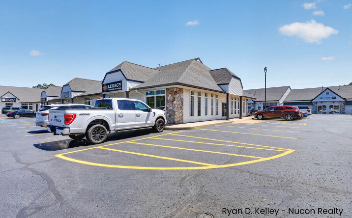 Pictures of Office property located at 56 East Lakewood Boulevard, Holland, MI 49424 for sales - image #1