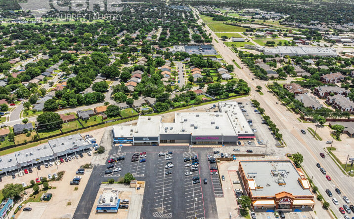 Pictures of Retail property located at 6300 Rufe Snow Drive, North Richland Hills, TX 76180 for sales - image #1