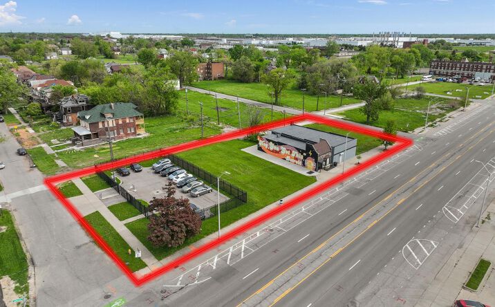 Pictures of Land property located at 10829 E JEFFERSON AVE, Detroit, MI 48214 for sales - image #1