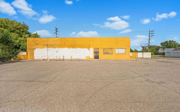 Pictures of Retail property located at 14299 HOUSTON WHITTIER ST, Detroit, MI 48205 for sales - image #1