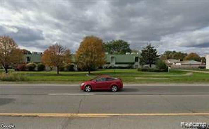 Pictures of Office property located at 25755 SOUTHFIELD RD, Southfield, MI 48075 for sales - image #1