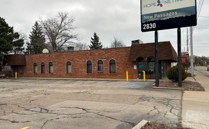 Pictures of Office property located at 2830 CORUNNA RD, Flint, MI 48503 for sales - image #1