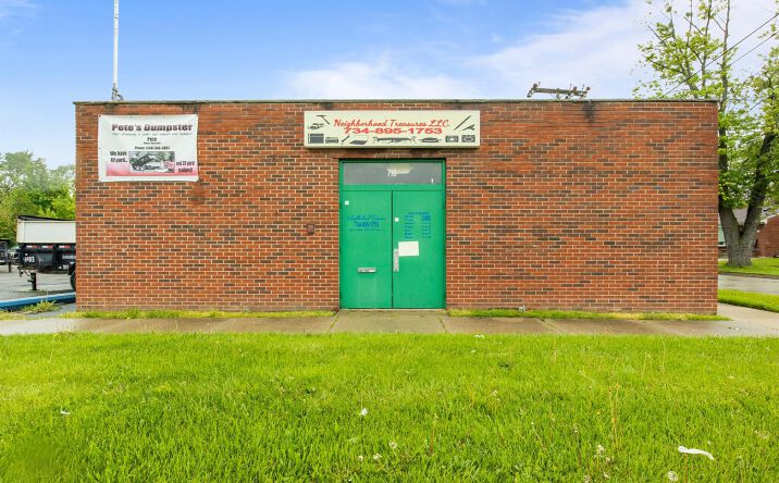 Pictures of Business for Sale property located at 710 MIDDLEBELT RD, Inkster, MI 48141 for sales - image #1