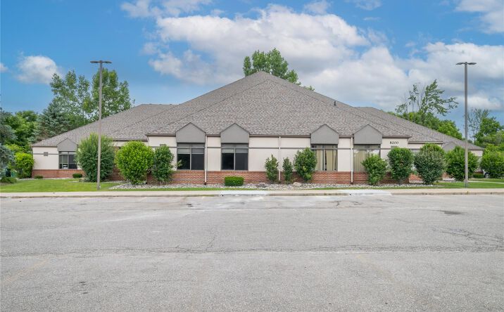 Pictures of Office, Mixed Use property located at 8200 S Saginaw Street 500, Grand Blanc, MI 48439 for sales - image #1