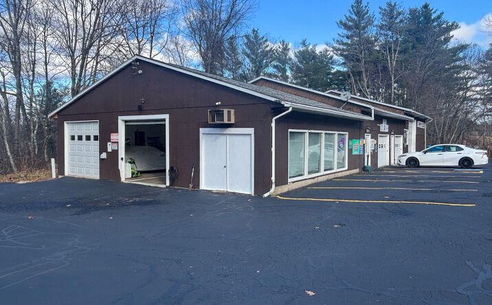 Pictures of Retail property located at 434 Boston Post Rd, Warren, MA 01083 for sales - image #1