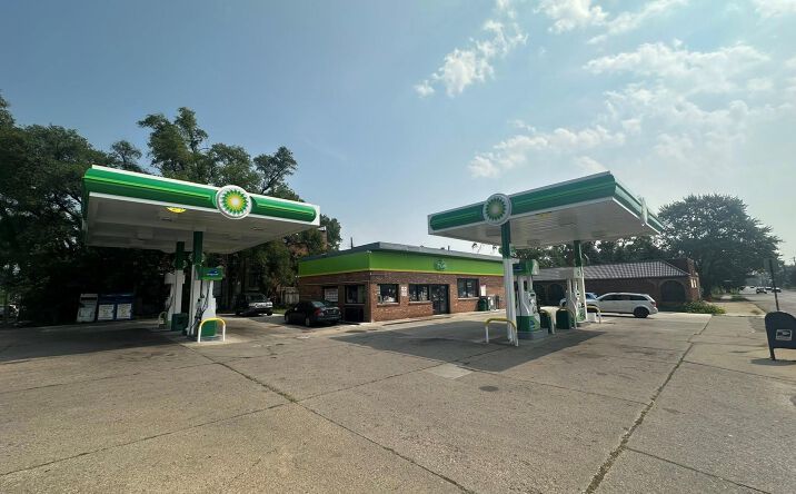 Pictures of Business for Sale, Retail property located at 3720 W McNichols Road, Detroit, MI 48221 for sales - image #1