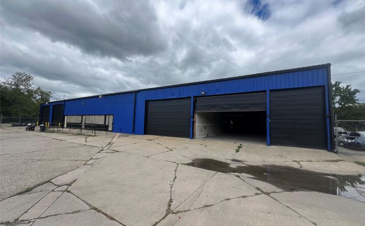 Pictures of Industrial property located at 3417 W Ridgeway Avenue, Flint, MI 48504 for sales - image #1