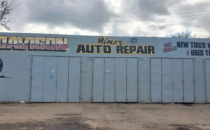 Pictures of Business for Sale, Retail property located at 2933 W Davison Avenue W, Detroit, MI 48238 for sales - image #1