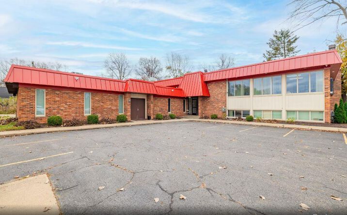 Pictures of Office property located at 2177 Orchard Lake Road, Sylvan Lake, MI 48320 for sales - image #1