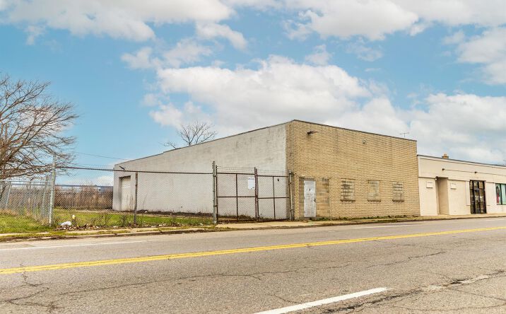 Pictures of Land property located at 18090 Mount Elliott Street, Detroit, MI 48234 for sales - image #1