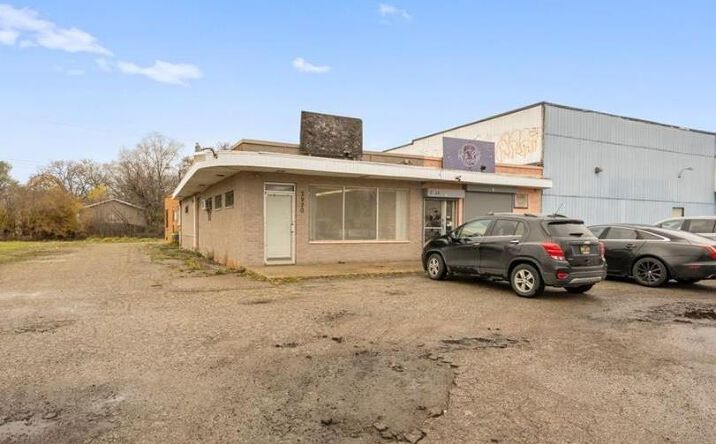 Pictures of Land property located at 2918 S Dort Highway, Flint, MI 48507 for sales - image #1