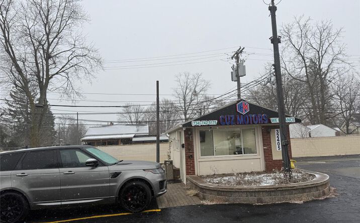 Pictures of Retail property located at 32405 Ford Road, Garden City, MI 48135 for sales - image #1