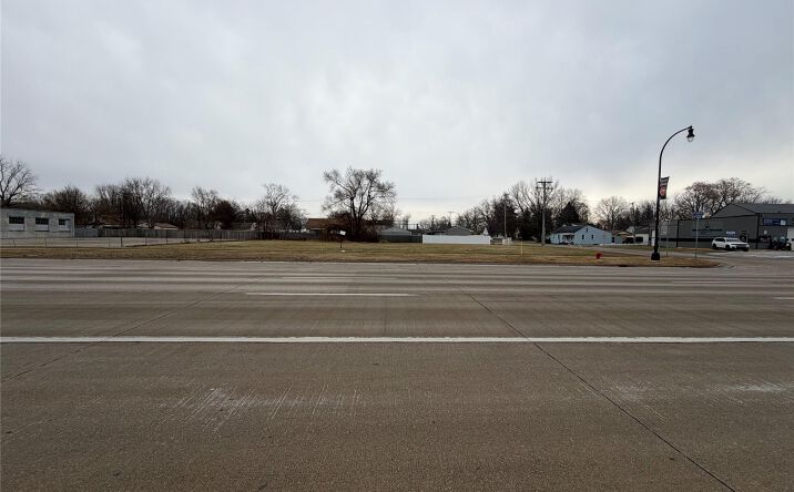 Pictures of Land property located at TELEGRAPH TELEGRAPH, Taylor, MI 48180 for sales - image #1