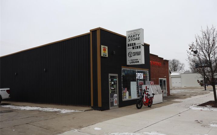Pictures of Business for Sale, Retail property located at 73 W Sanilac Road, Sandusky, MI 48471 for sales - image #1