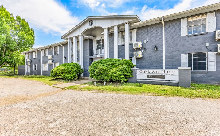 Pictures of Multifamily property located at 1500 East Beverly Drive, Corsicana, TX 75110 for sales - image #1