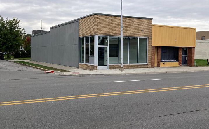 Pictures of Retail property located at 4105 12 Mile Road, Berkley, MI 48072 for sales - image #1