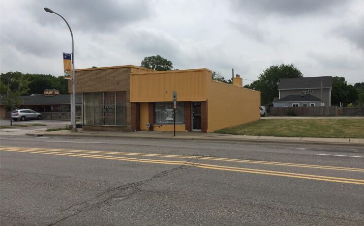 Pictures of Retail property located at 4111 12 Mile Road, Berkley, MI 48072 for sales - image #1