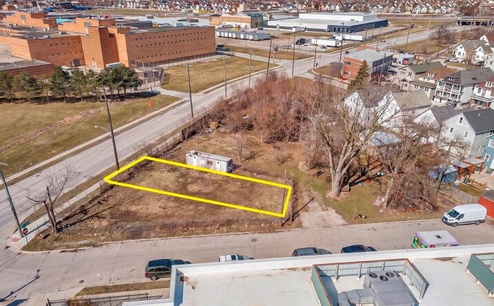 Pictures of Land property located at 8312 Conant Street, Hamtramck, MI 48211 for sales - image #1