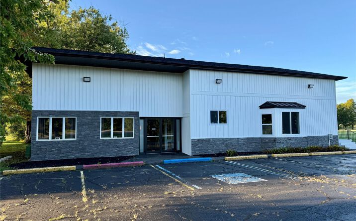 Pictures of Office property located at 5046 DAVISON Road, Burton, MI 48509 for sales - image #1