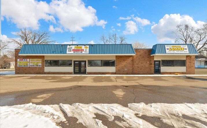 Pictures of Mixed Use, Retail, Industrial property located at 4277 S Saginaw Street, Burton, MI 48529 for sales - image #1