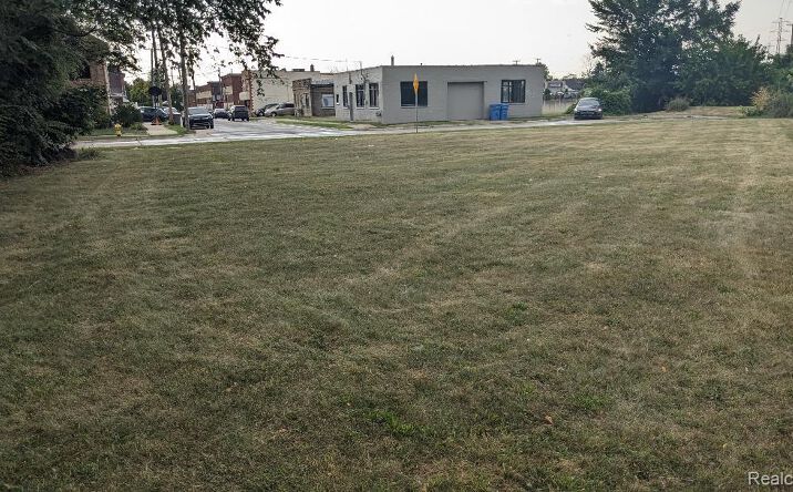 Pictures of Land property located at 7120 TERNES, Dearborn, MI 48126 for sales - image #1