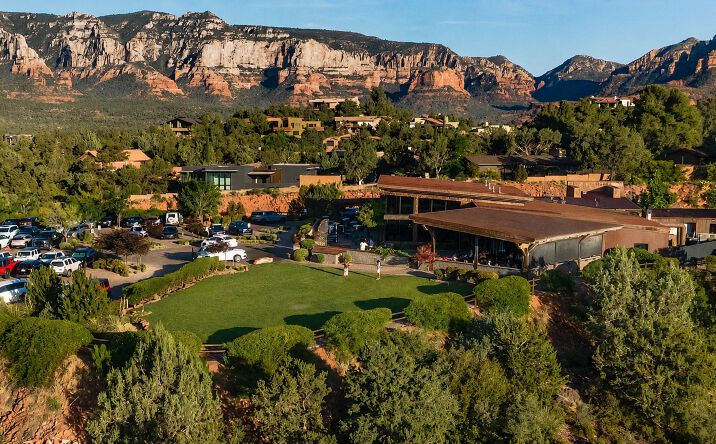 Pictures of Retail property located at 700 West State Route 89A, Sedona, AZ 86336 for sales - image #1