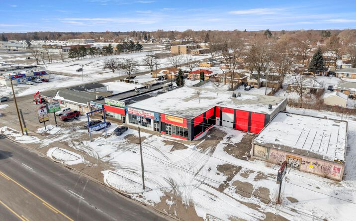 Pictures of Retail, Mixed Use property located at 3208 S Dort Highway, Flint, MI 48507 for sales - image #1