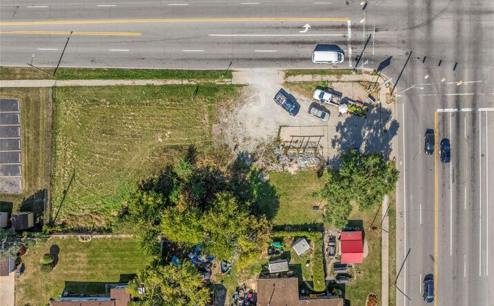 Pictures of Land property located at 680 E Pierson Road, Flint, MI 48505 for sales - image #1
