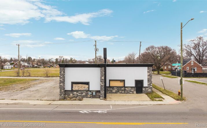 Pictures of Office, Retail property located at 14700 W Chicago Street, Detroit, MI 48228 for sales - image #1