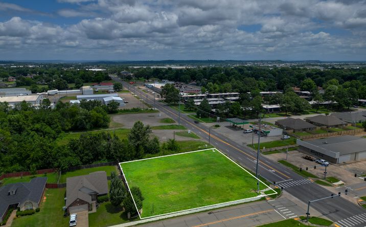 Pictures of Land property located at 8417 U.S. 271, Fort Smith, AR 72908 for sales - image #1