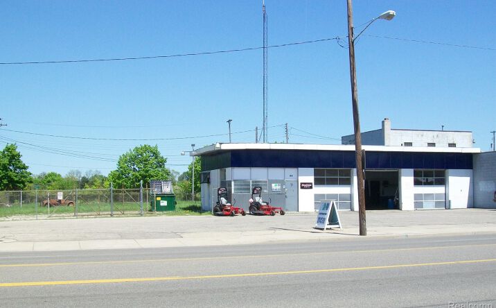 Pictures of Business for Sale, Retail property located at 1607 S Saginaw Street, Flint, MI 48503 for sales - image #1
