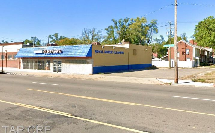Pictures of Business for Sale, Retail property located at 10810 W 7 Mile Road, Detroit, MI 48221 for sales - image #1