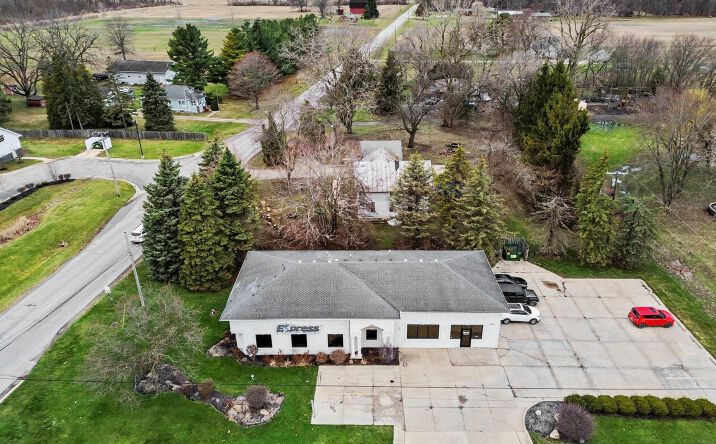 Pictures of Office property located at 2717 N Telegraph Road, Monroe, MI 48162 for sales - image #1