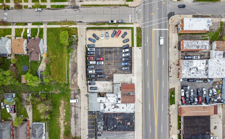 Pictures of Retail property located at 19420 W Warren Avenue, Detroit, MI 48228 for sales - image #1