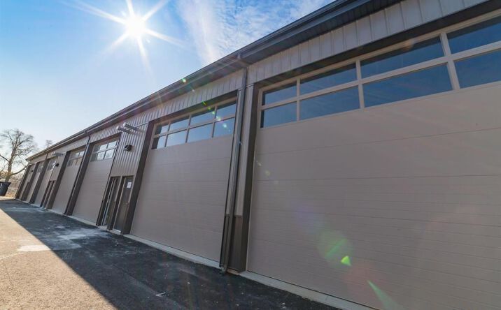 Pictures of Industrial, Mixed Use, Retail property located at 1641 Balian Road Unit C-21, Waterford, MI 48327 for sales - image #1