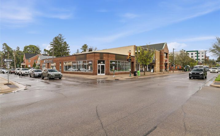 Pictures of Business for Sale, Retail property located at 501 E Grand River Avenue, East Lansing, MI 48823 for sales - image #1