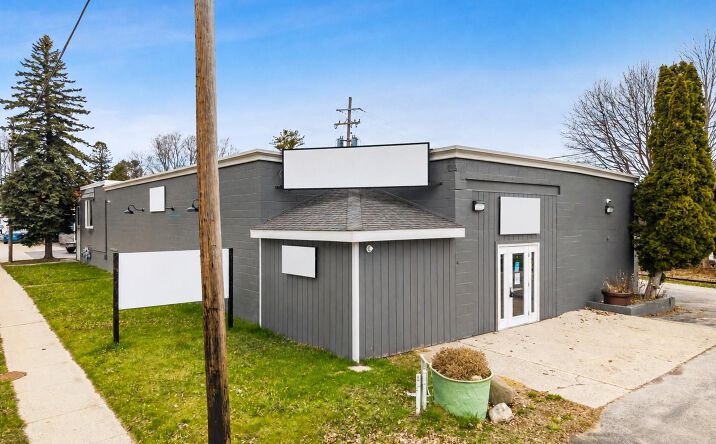 Pictures of Office, Mixed Use, Land, Retail property located at 108 N US Highway 23, Harrisville, MI 48740 for sales - image #1