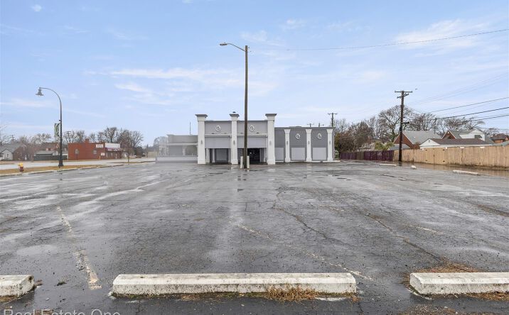 Pictures of Business for Sale, Land, Retail property located at 16736 Ecorse Road, Allen Park, MI 48101 for sales - image #1