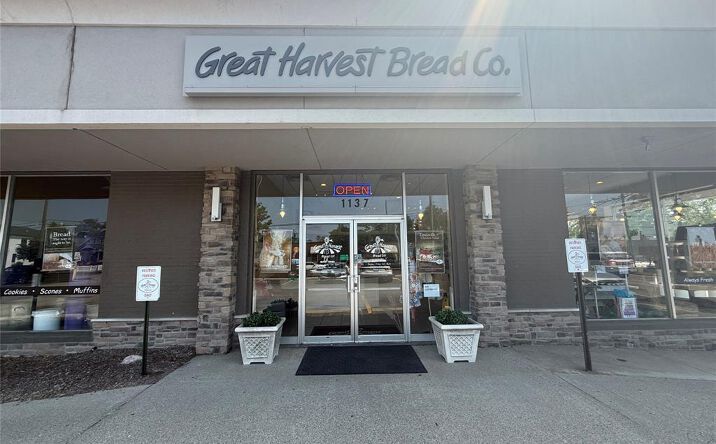 Pictures of Business for Sale, Retail property located at 1137 S ADAMS Street, Birmingham, MI 48009 for sales - image #1