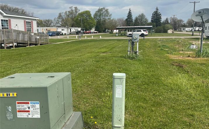 Pictures of Business for Sale, Land property located at 1723 S Van Dyke Road, Bad Axe, MI 48413 for sales - image #1