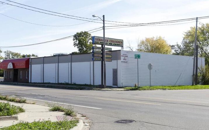 Pictures of Land property located at 2919 & 2913 Corunna Road, Flint, MI 48503 for sales - image #1