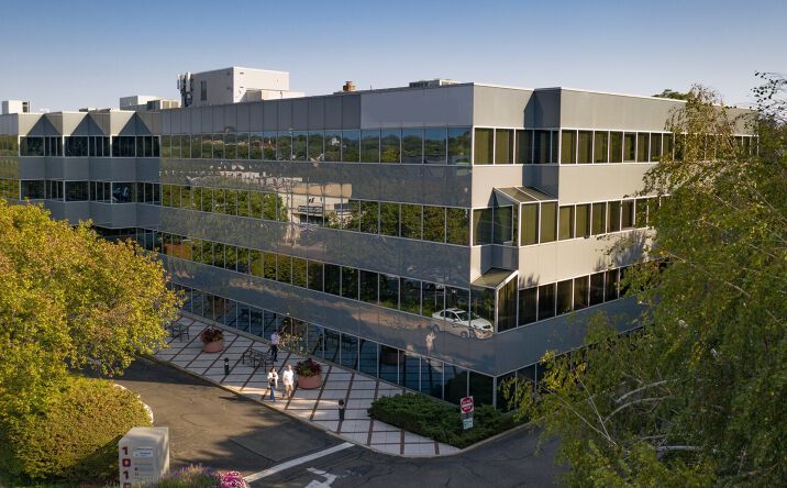 Pictures of Office, Special Purpose property located at 1010 NORTHERN BLVD, MANHASSET, NY 11021 for sales - image #1