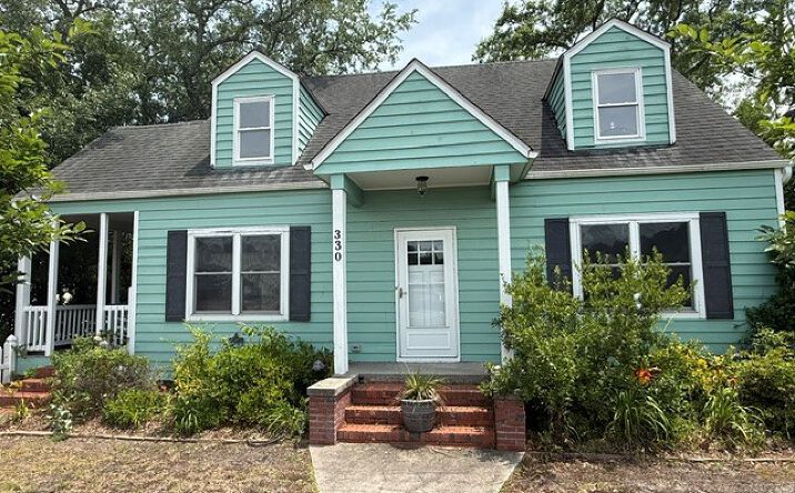 Pictures of Office property located at 330 Kraft Street, Holly Ridge, NC 28445-7789 for sales - image #1