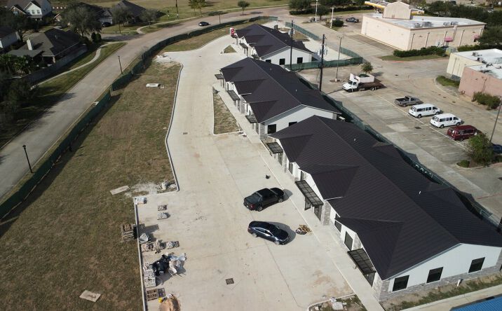 Pictures of Office property located at 1849 Forest Park Ln, Pearland, TX 77581 for sales - image #1