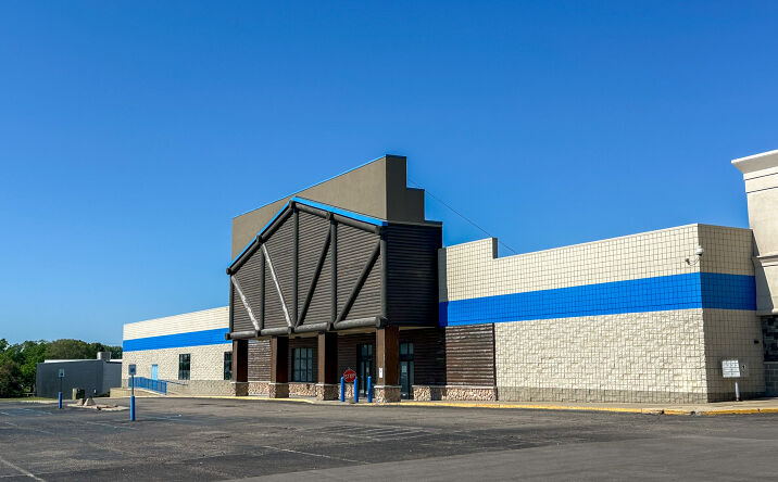 Pictures of Retail property located at 5038 Miller Road, Flint, MI 48507 for sales - image #1