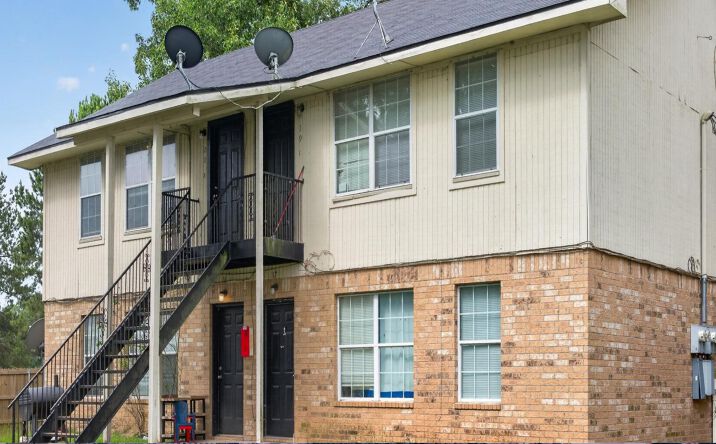 Pictures of Multifamily property located at 1804 Baseball Loop, Diana, TX 75640 for sales - image #1